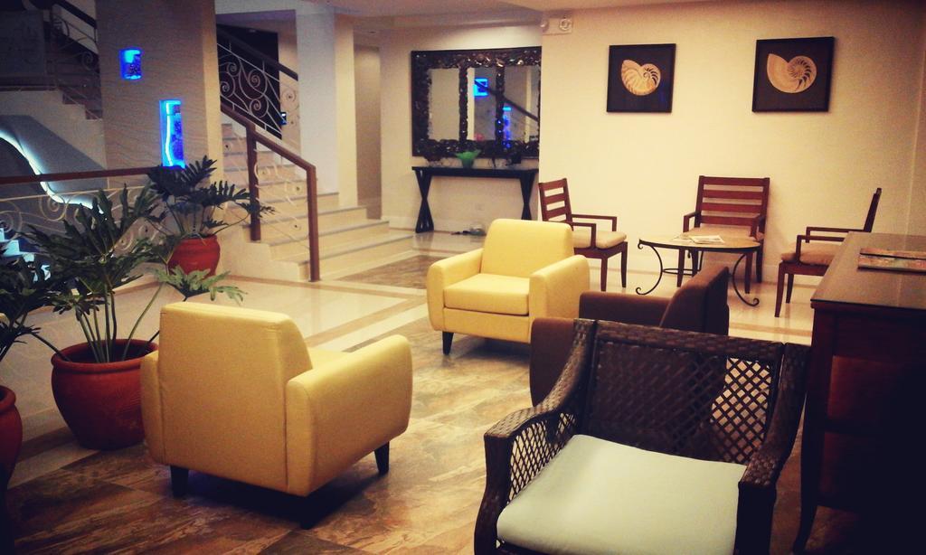 The Reef Hotel And Residences Olongapo Zewnętrze zdjęcie