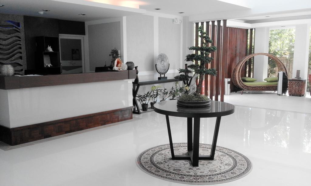 The Reef Hotel And Residences Olongapo Zewnętrze zdjęcie